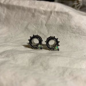 Gently worn 0g tunnels